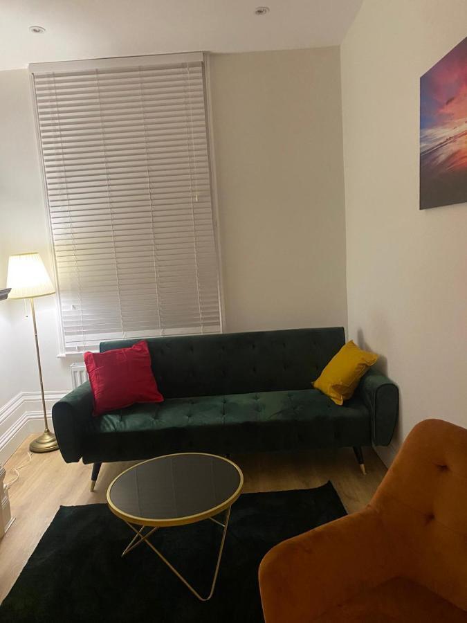 I&J Suites Лондон Екстер'єр фото